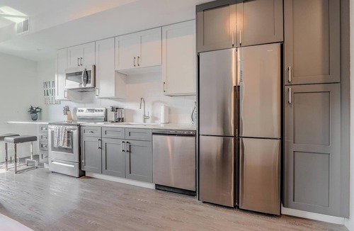 Ithaca Apartment | Landing | Stylish Studio, Gym
