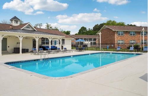 Hendersonville Apartment | Landing | Stylish 2BD, Gym, Pool