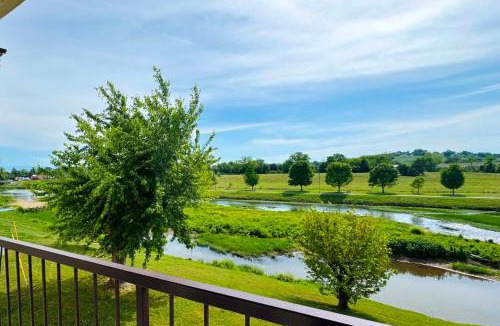 Sevierville Hotel | Landmark Inn On The River Sevierville