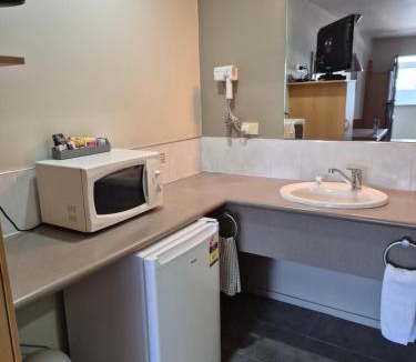 New Plymouth Hotel | Landmark Manor