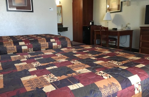 Fort Edward Hotel | Landmark Motor Inn