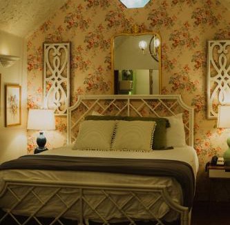Loudonville Resort | Landoll's Mohican Castle