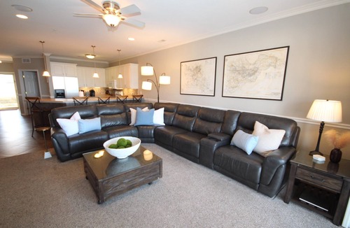 Osage Beach Condo | Lands End Condo - No Steps! Sleeps 6-8. Large Sectional Sofa. Inquire for Slip.
