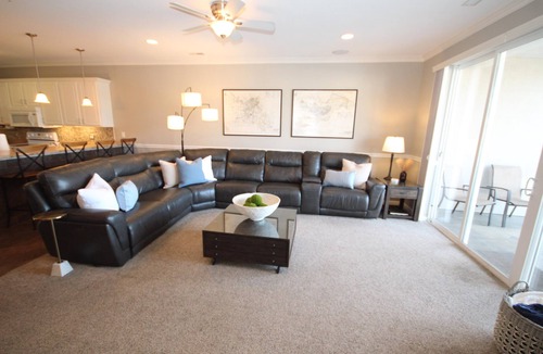 Osage Beach Condo | Lands End Condo - No Steps! Sleeps 6-8. Large Sectional Sofa. Inquire for Slip.