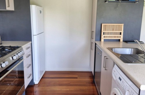 Tauriko Cottage | Laneway cottage