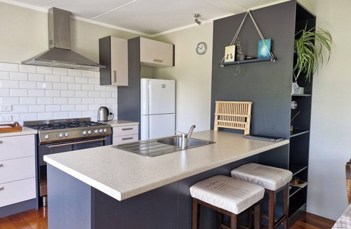 Tauriko Cottage | Laneway cottage