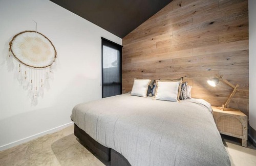 Grange House | Laneway Retreat