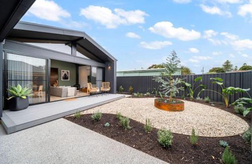Grange House | Laneway Retreat
