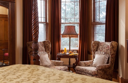Burlington Bed & Breakfast | Lang House On Main Street