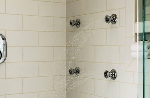 Burlington Bed & Breakfast | Lang House On Main Street