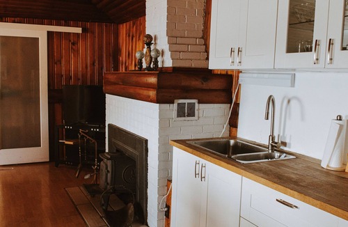 Willisville Cottage | Lang Lake Resort