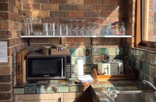 Yarra Junction House | Langbrook Estate Cottage