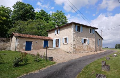 Montboyer House | Langlade Estate