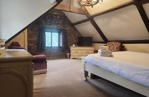 Emersons Green Bed & Breakfast | Langley Inn