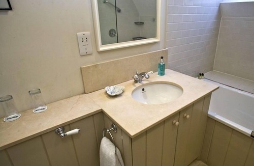 Petersfield Bed & Breakfast | Langrish House