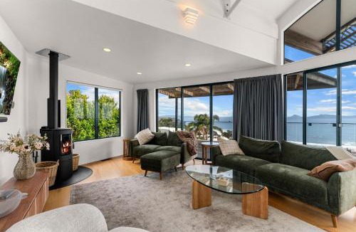 Langs Beach House | Langscape - Langs Beach Holiday Home