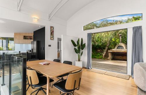 Langs Beach House | Langscape - Langs Beach Holiday Home