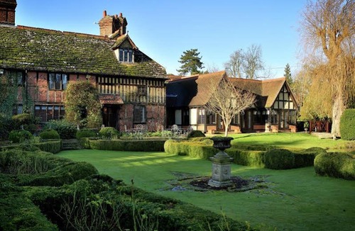 Horley Hotel | Langshott Manor