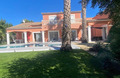 Le Grau-dʼAgde Villa | Languedoc villa Grau d'Agde - 5-minute walk to the beach
