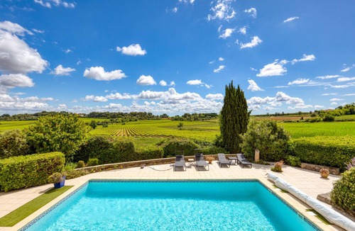 Pailhes Villa | Languedoc Villa with Pool and Mountain View