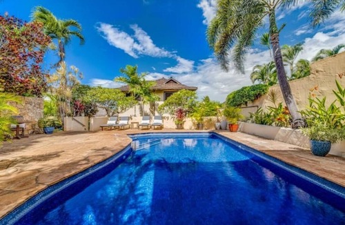 Kuau Cottage | Lani Paradise Oceanfront Cottage