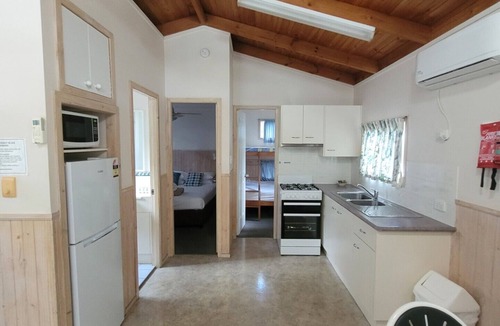 Forster House | Lani's Holiday Island - Caravan Park