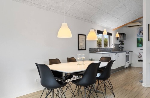 Mesinge House | "Lanica" - 150m from the sea by Interhome