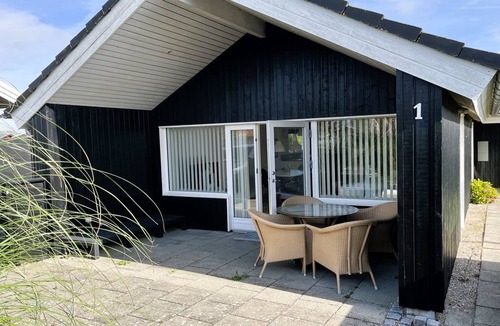 Mesinge House | "Lanica" - 150m from the sea by Interhome