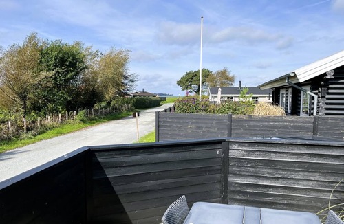 Mesinge House | "Lanica" - 150m from the sea by Interhome