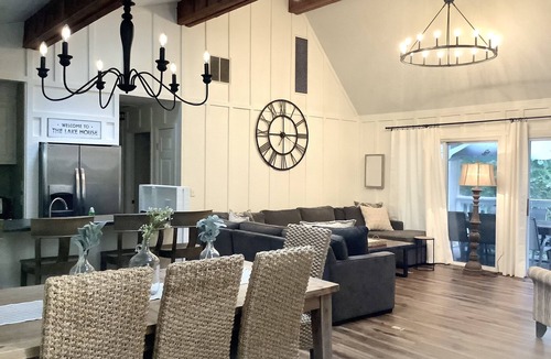Gainesville House | Lanier Cove House - Waterfront Lakehouse with Dock on private cove!