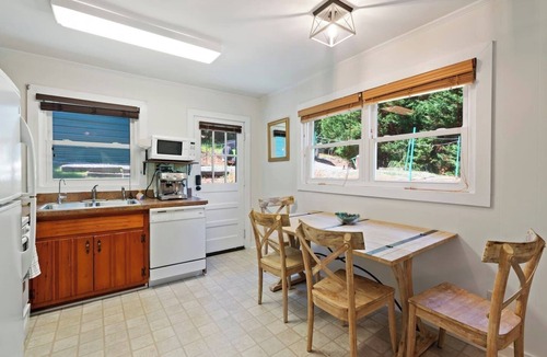 Cumming House | Lanier Lake House 30+ nights