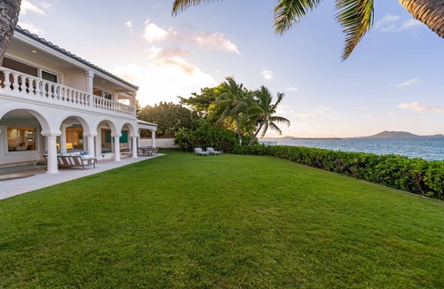 Lanikai House | Lanikai Luxury 5 Bedroom Beachfront Estate - limited time OFFER