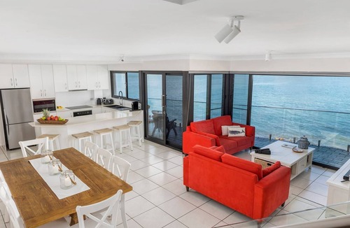 Soldiers Point Apartment | Lanimer Spectacular Waterfront