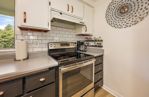 Phoenix House | Lanka Rose House by WanderLodges