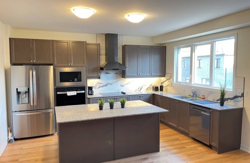 Oshawa House | Lankz Kedron Retreat - Spacious 5 Bedroom and 3.5 Bathroom