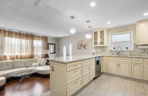 Lansdale House | Lansdale: Work, Rest, Explore