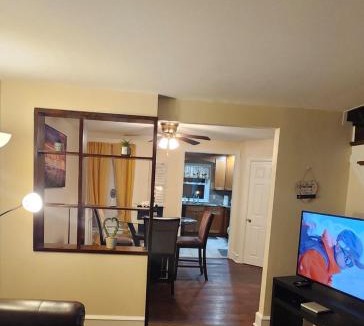 Primos Secane Apartment | Lansdowne Gem