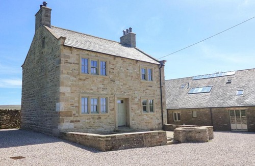 Fourstones Near Bentham House | Lanshaw House