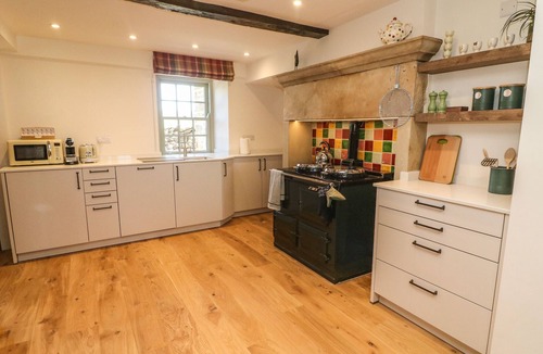 Fourstones Near Bentham Cottage | Lanshaw House