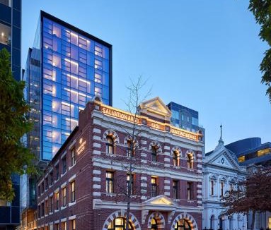 East Melbourne Hotel | Lanson Place Parliament Gardens