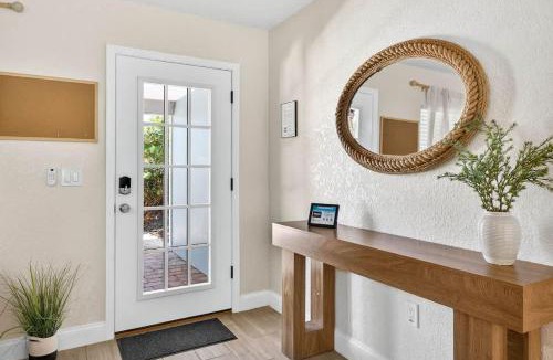 Bay Esplanade House | Lantana Cabana