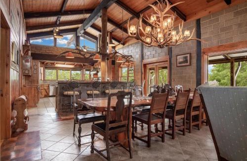 Sabinal House | Lantana Lodge