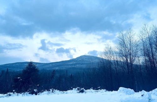 Eastern Vermont House | Lany Mae's Getaways - 20 min to Stowe - NO extra fees