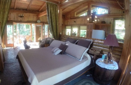 Saginaw Bed & Breakfast | Lanzarotta Bed and Breakfast