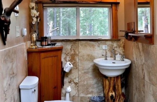 Saginaw Bed & Breakfast | Lanzarotta Bed and Breakfast