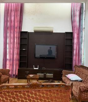 Kampung Behor Gandin House | Lanzi Roomstay Kangar