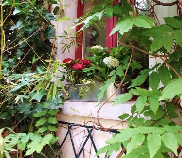 Charonne Apartment | lapetitemaisondeparis
