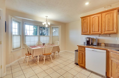 Elkton House | Laptop-Friendly Elkton Home w/Central A/C!