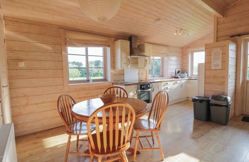 Carsethorn Cottage | LAPWING LODGE, pet friendly, with open fire in Southerness