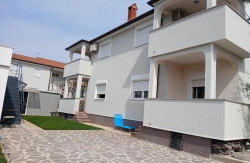Vilanija Apartment | Lara Apartments